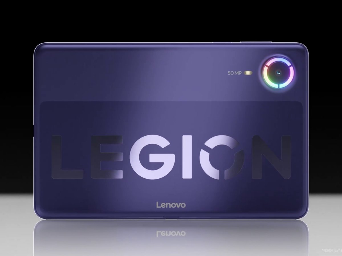 A Lenovo Legion Y700 Infinite hátlapja RGB-szerű kameragyűrűvel.