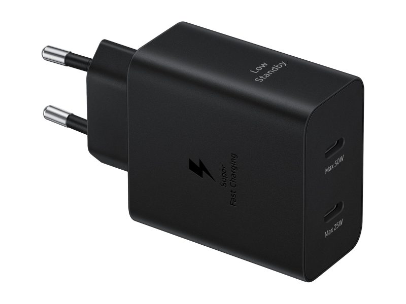 Fekete Samsung Super Fast Charger Duo 50W hálózati adapter két USB-C porttal.