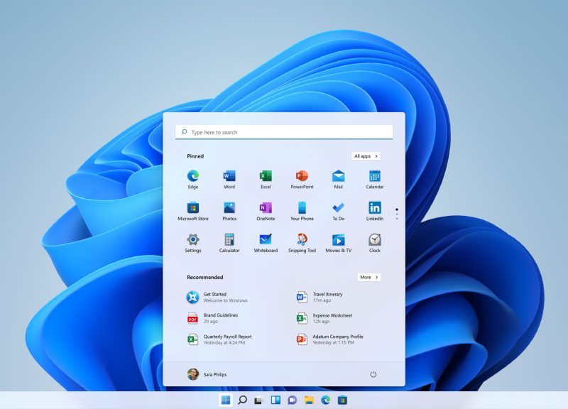 Windows 11 asztal megnyitott Start menüvel.