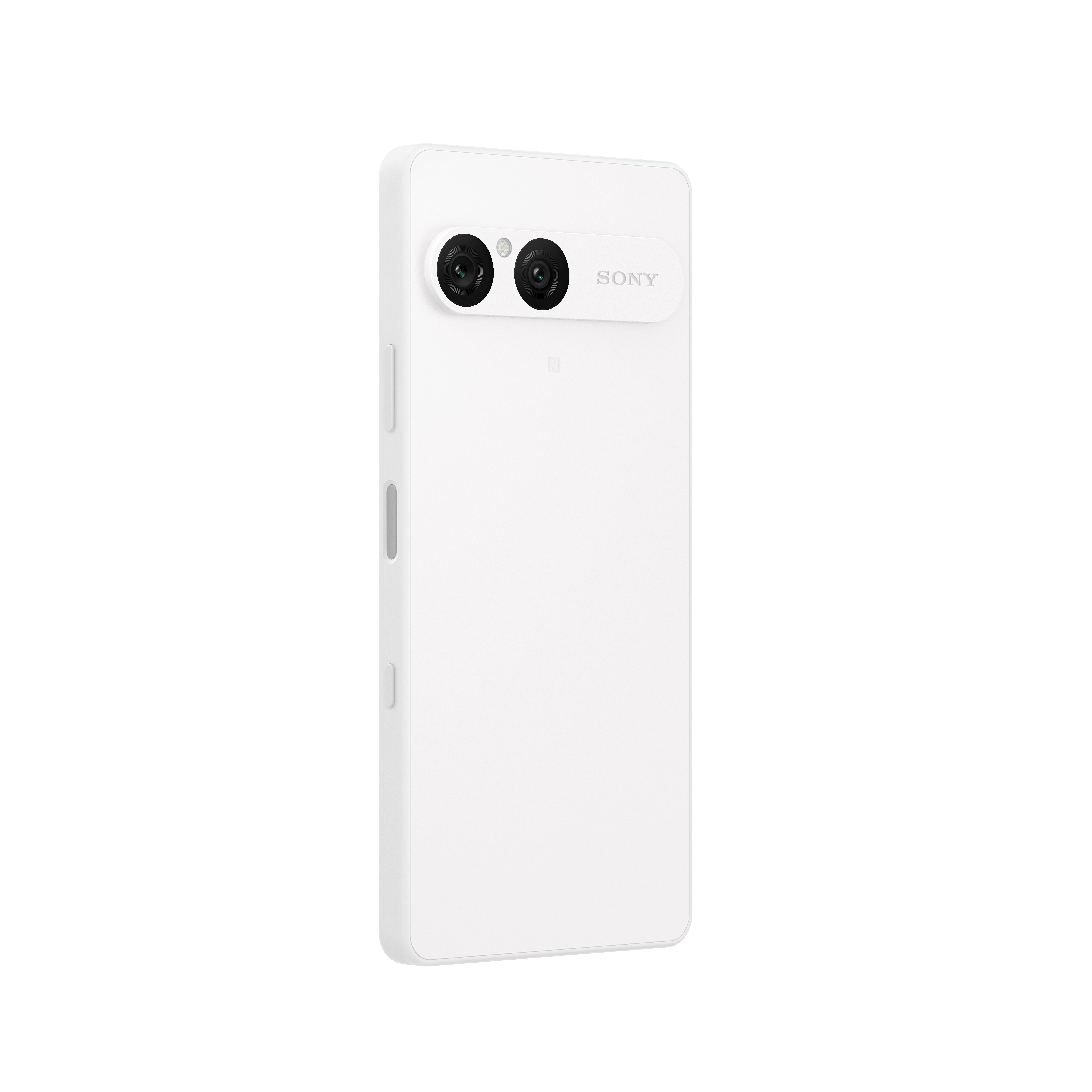 Fehér Sony Xperia 10 VII hátlapja két hátsó kamerával és Sony logóval.
