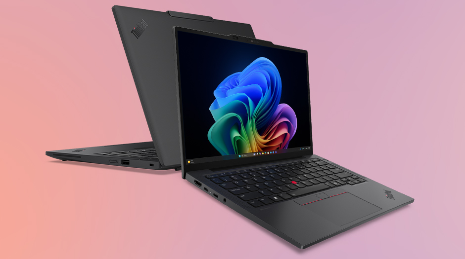 Lenovo ThinkPad X13 Gen 7 AMD üzleti notebook nyitott kijelzővel és fekete házzal.
