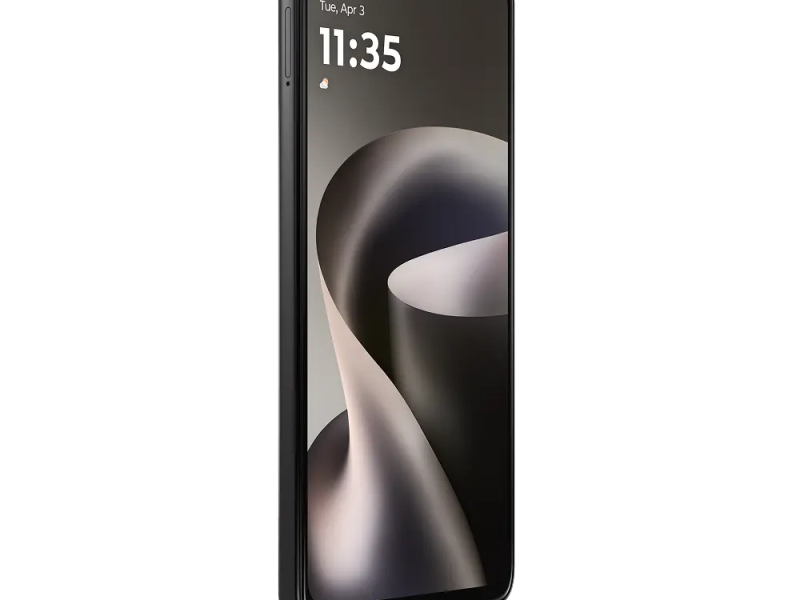 Moto G37 hivatalos termékrender elölről, bekapcsolt kijelzővel.