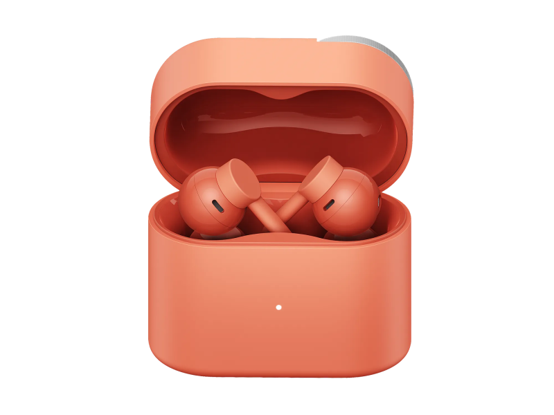 Coral színű CMF Clip Pro fülhallgató nyitott töltőtokban, a tok oldalán Smart Dial tárcsával.